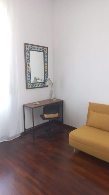 Giulia Town House Tra Citta E Mare Lejlighed Salerno Eksteriør billede